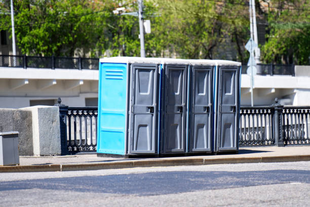 Best Portable restroom trailer rental  in Slater, MO