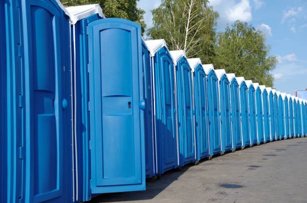 Best Luxury portable toilet rental  in Slater, MO
